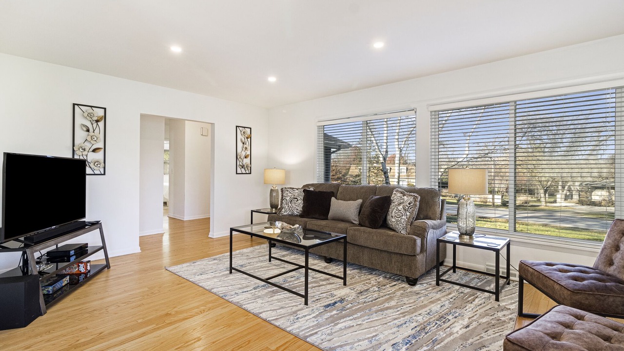 Photo of Livingroom in Wheaton