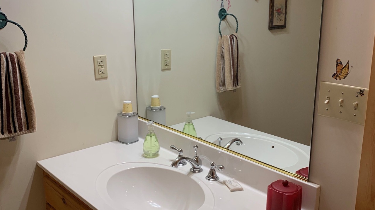Photo of Bathroom in The Galena Territory