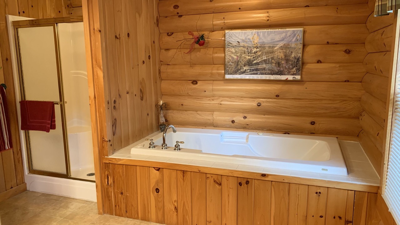 Photo of Bathroom in The Galena Territory