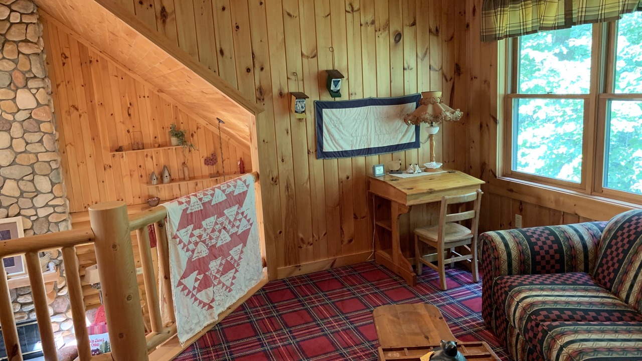 Photo of Livingroom in The Galena Territory