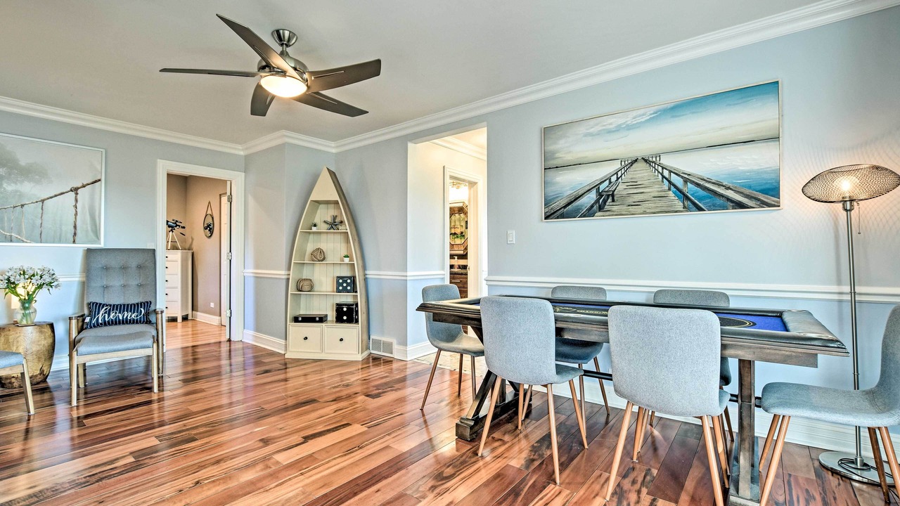 Photo of Livingroom in Fox Lake