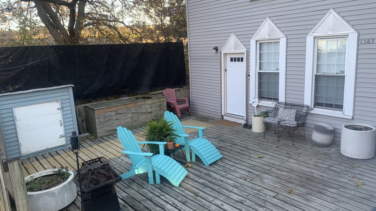 Photo of Patio Balcony in Pulaski Park