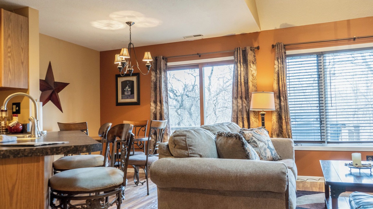 Photo of Livingroom in The Galena Territory