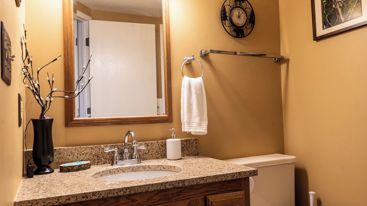 Photo of Bathroom in The Galena Territory