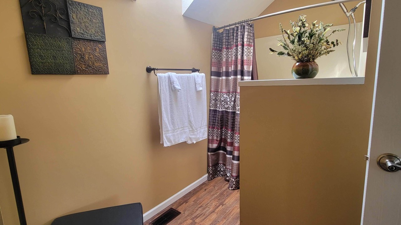 Photo of Bathroom in The Galena Territory