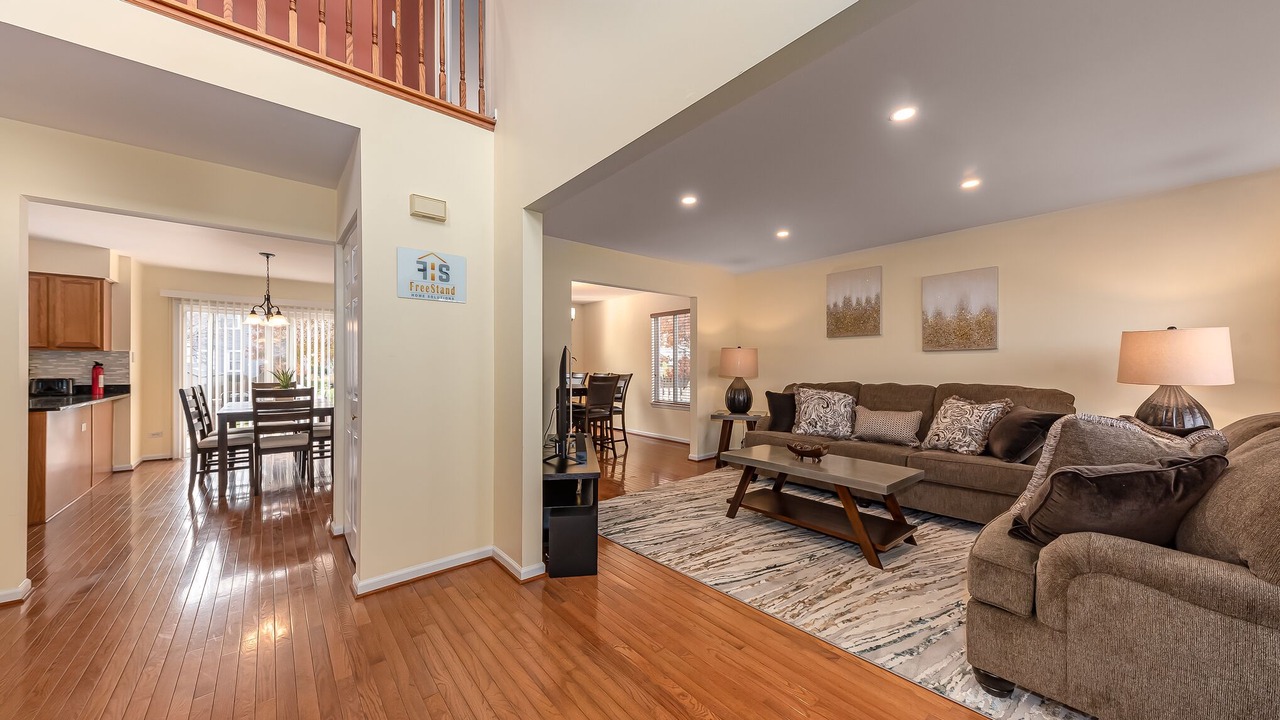 Photo of Livingroom in Naperville