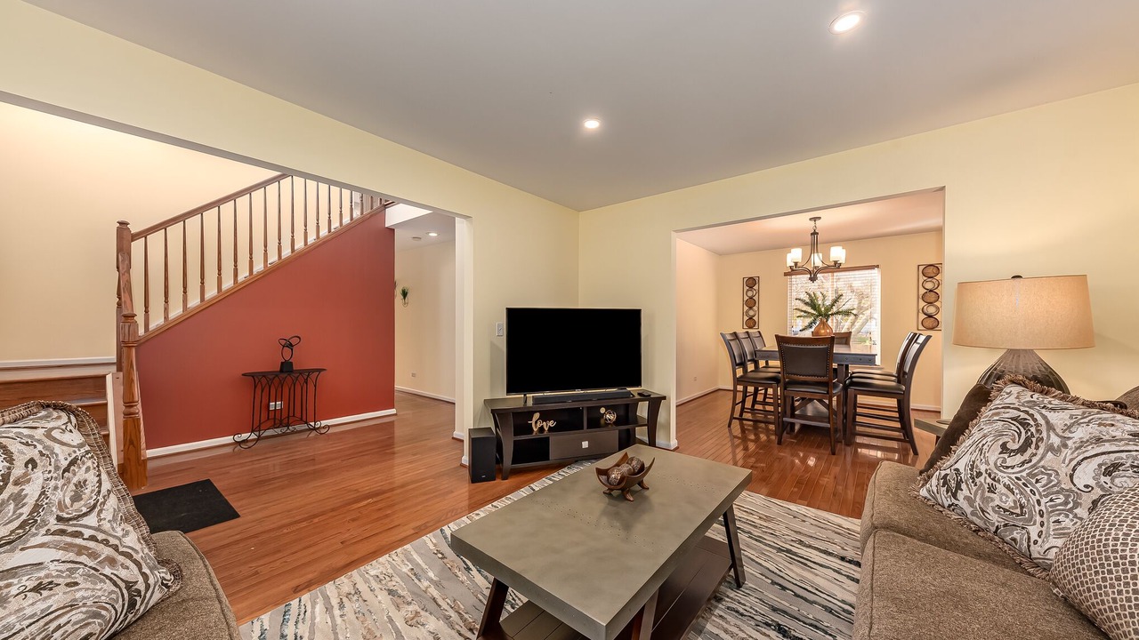 Photo of Livingroom in Naperville