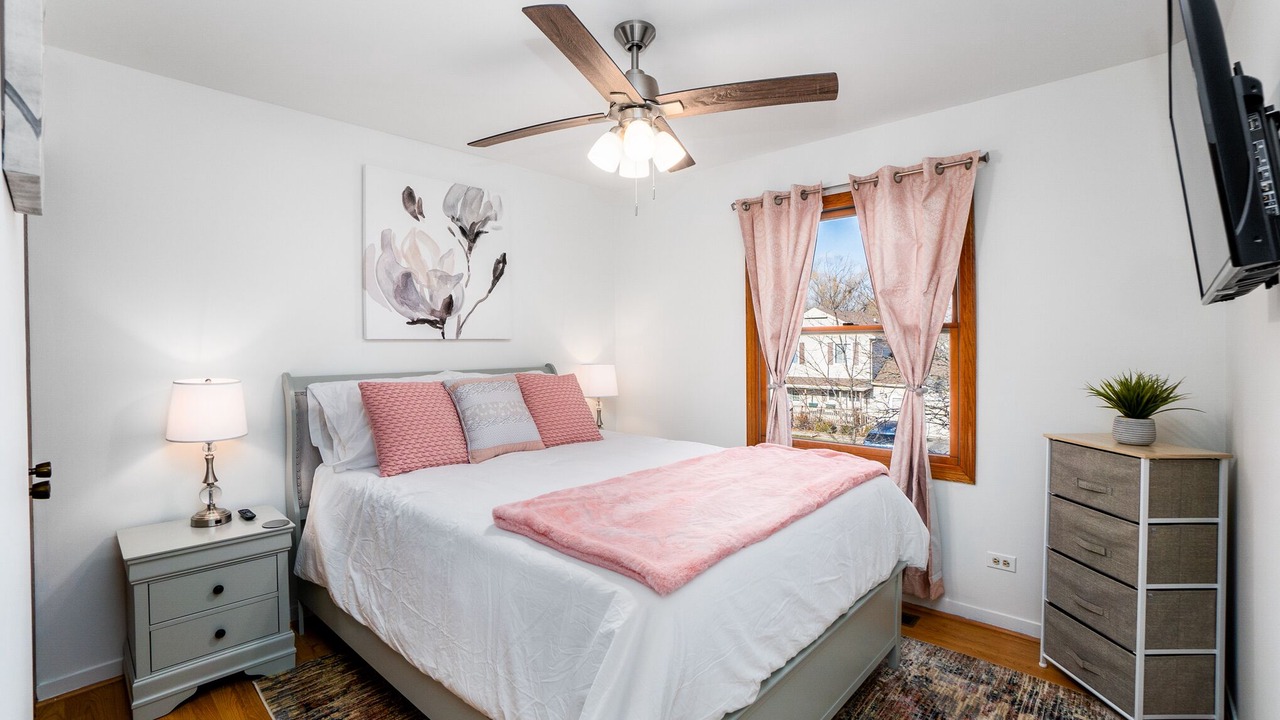 Photo of Bedroom in Fox Valley