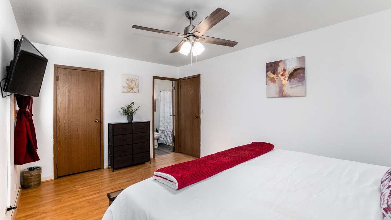 Photo of Bedroom in Fox Valley