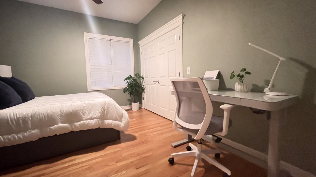 Photo of Bedroom in West Town