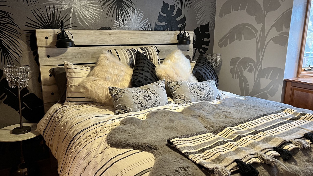 Photo of Bedroom in Peoria Heights