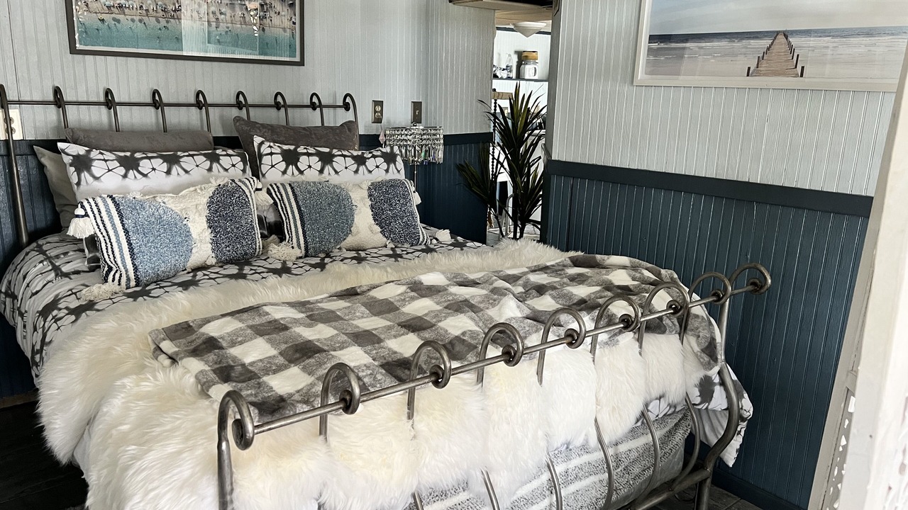 Photo of Bedroom in Peoria Heights