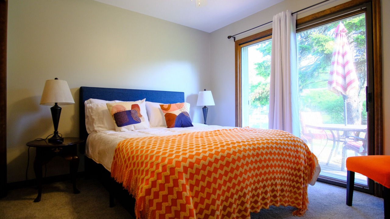 Photo of Bedroom in Urbana