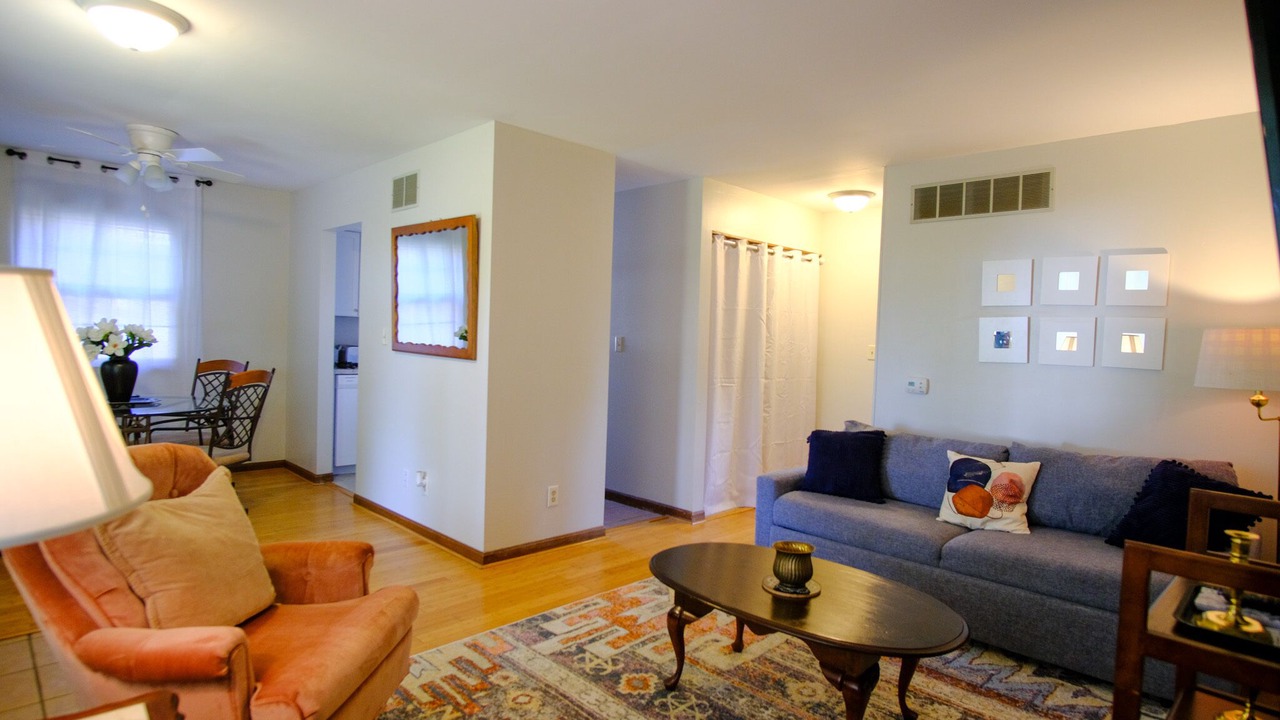 Photo of Livingroom in Urbana