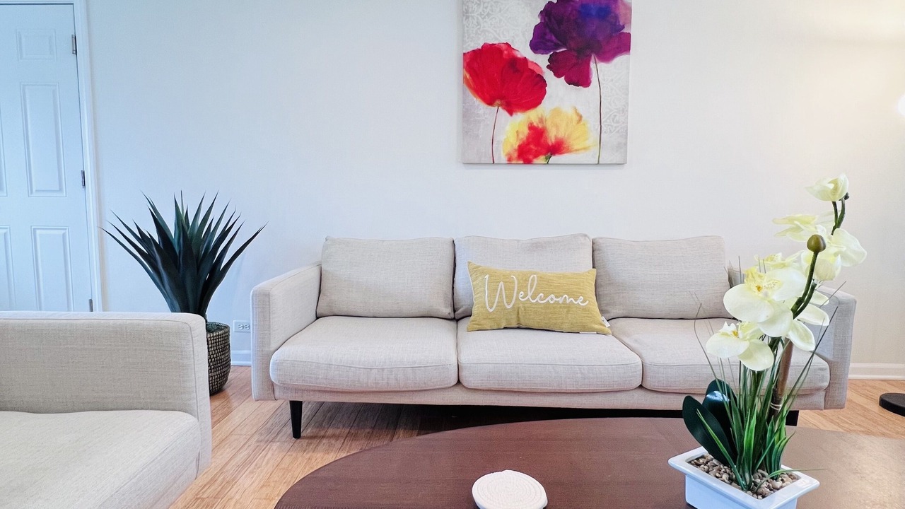 Photo of Livingroom in Elk Grove Village