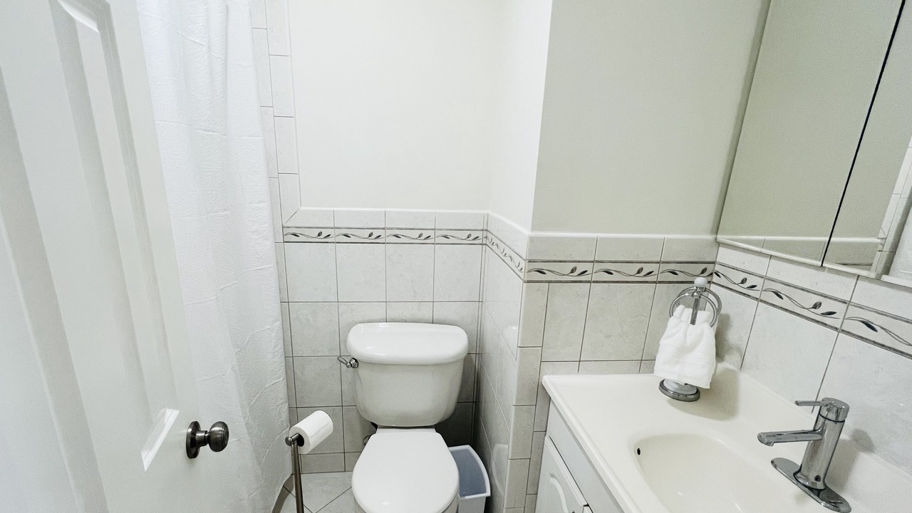 Photo of Bathroom in Elk Grove Village