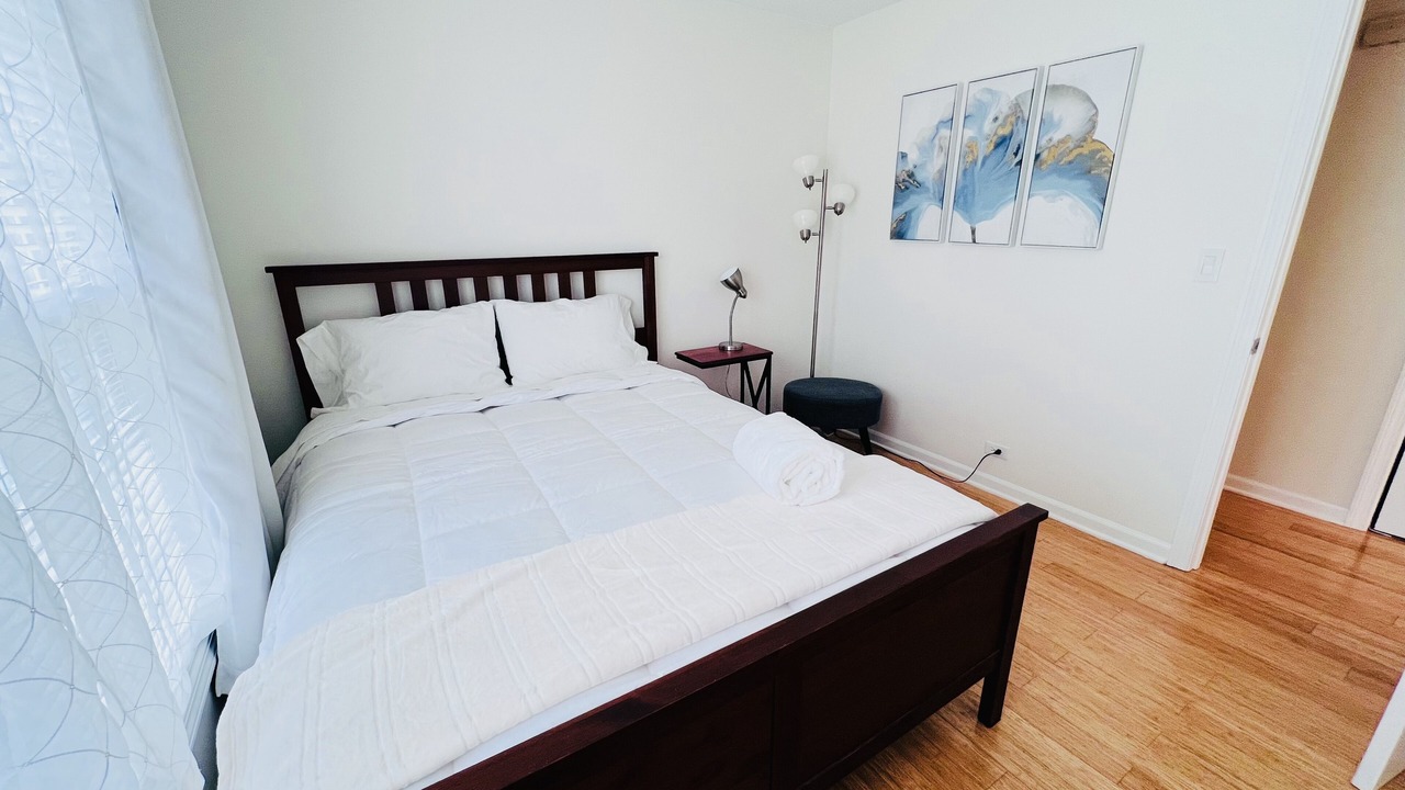 Photo of Bedroom in Elk Grove Village