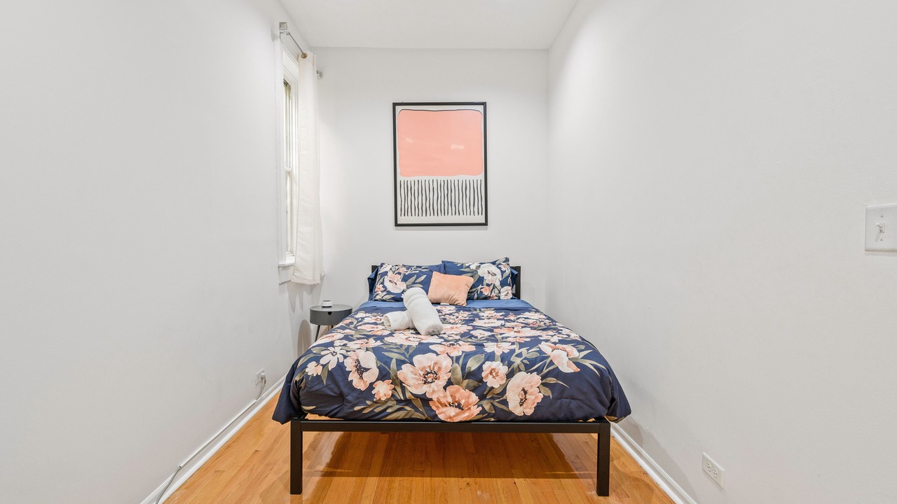 Photo of Bedroom in Wrightwood Neighbors
