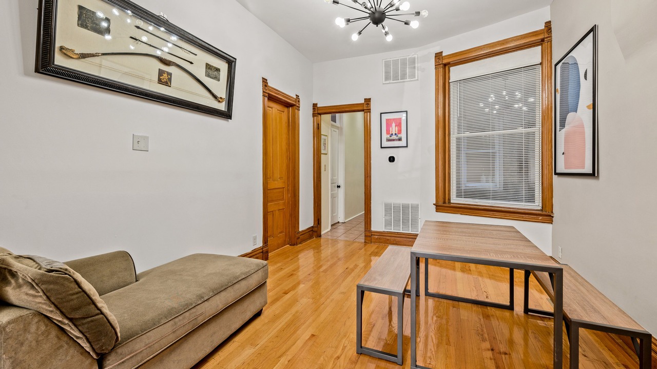 Photo of Livingroom in Wrightwood Neighbors