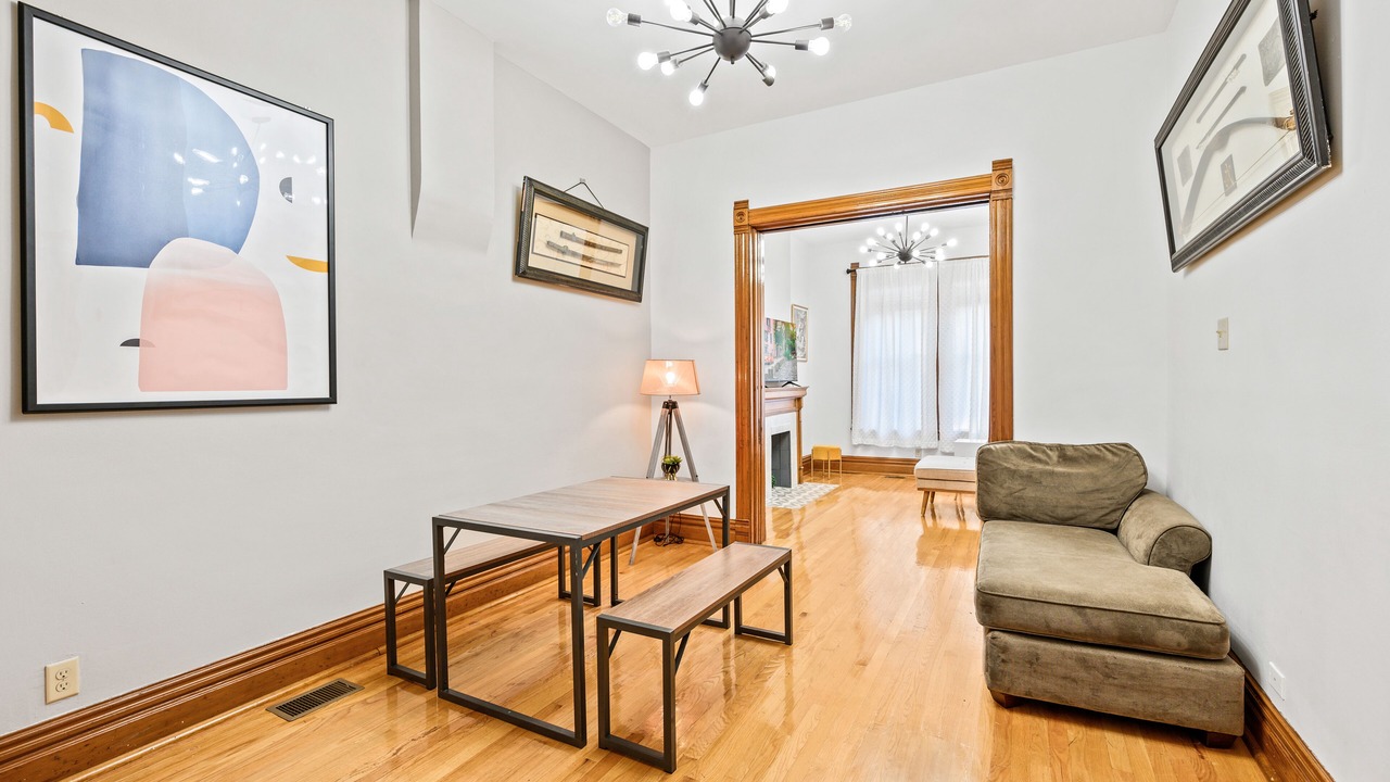 Photo of Livingroom in Wrightwood Neighbors