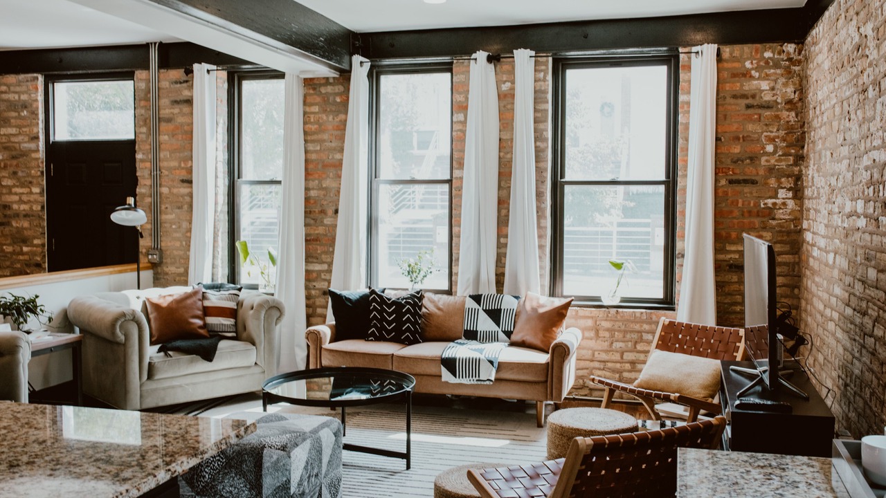 Photo of Livingroom in West Lakeview