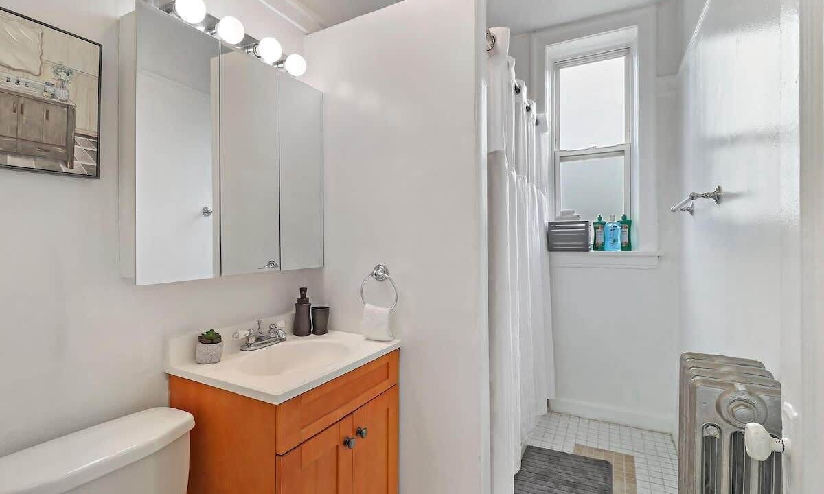 Photo of Bathroom in Ravenswood