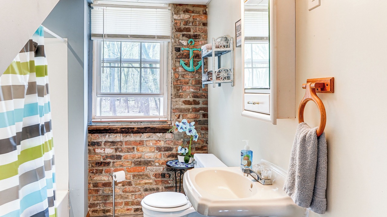 Photo of Bathroom in Fulton