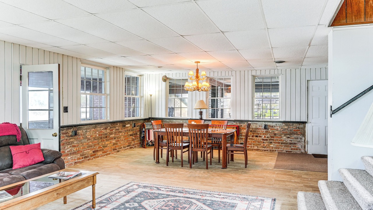 Photo of Livingroom in Fulton