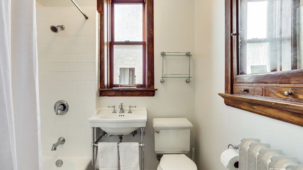 Photo of Bathroom in Old Town Triangle