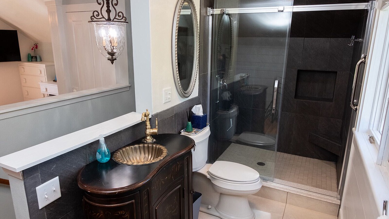 Photo of Bathroom in Rockton