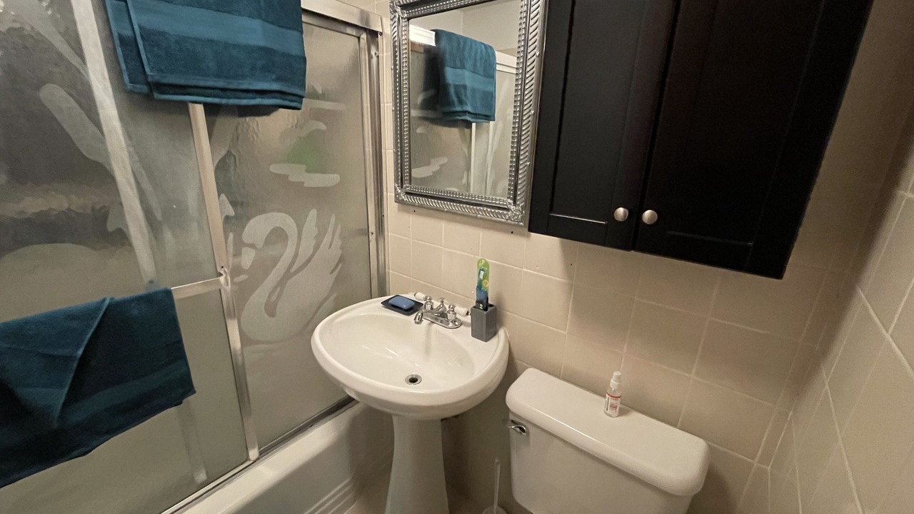 Photo of Bathroom in Ravenswood