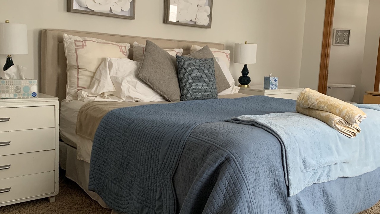 Photo of Bedroom in Schaumburg