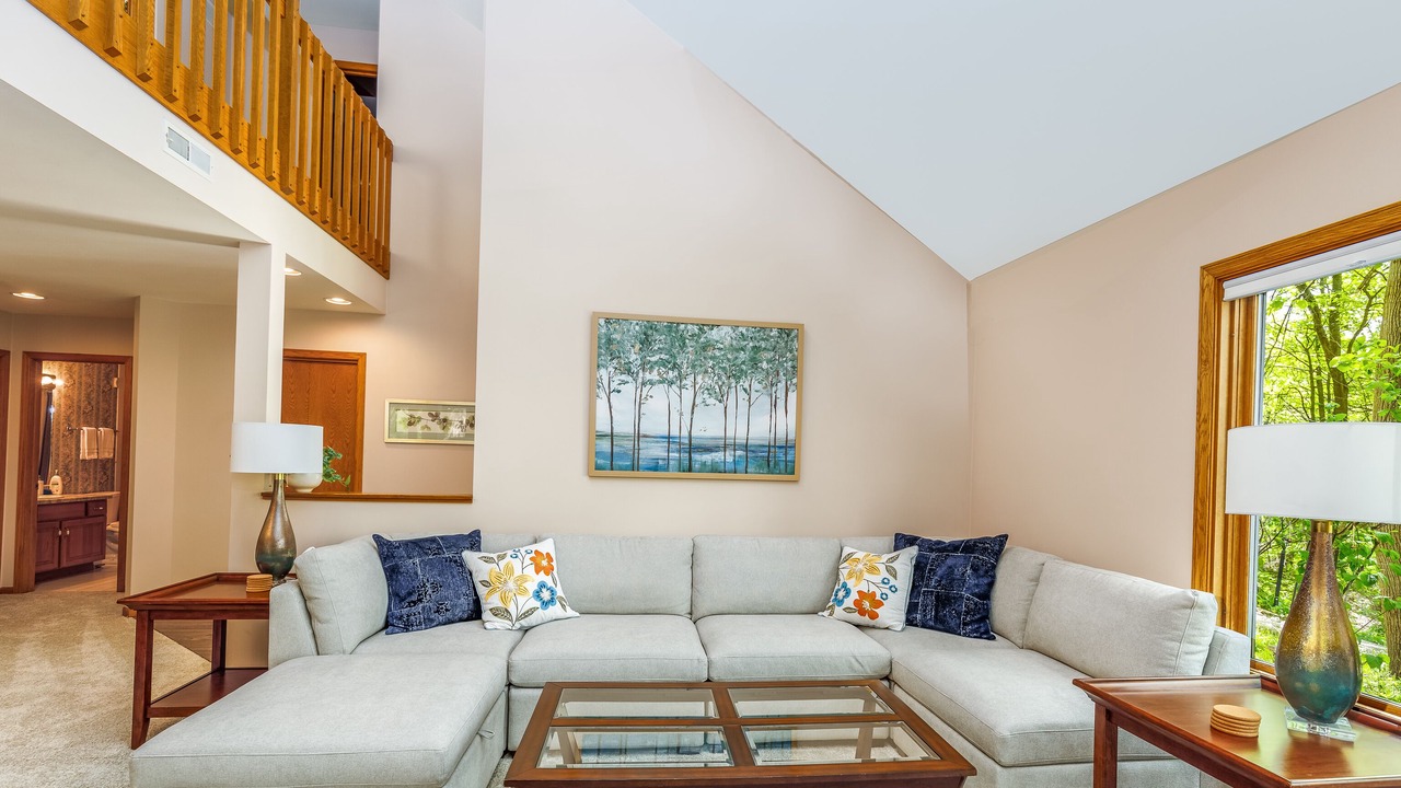 Photo of Livingroom in The Galena Territory