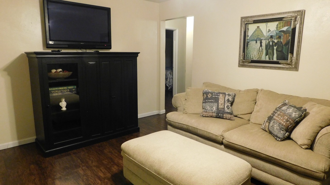 Photo of Livingroom in East Peoria