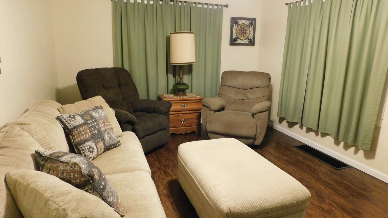 Photo of Livingroom in East Peoria