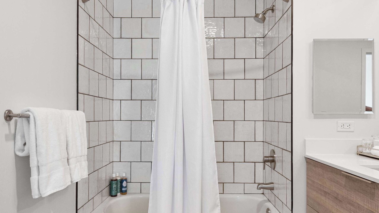 Photo of Bathroom in Near North Side