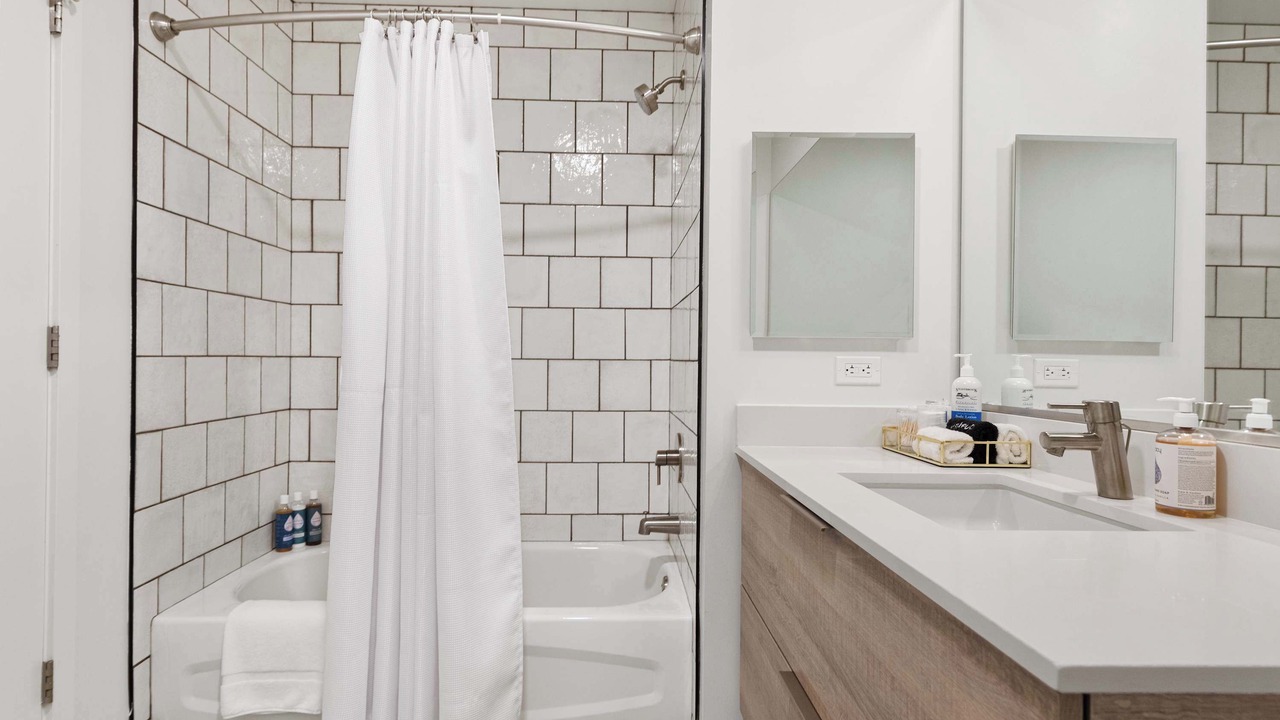 Photo of Bathroom in Near North Side