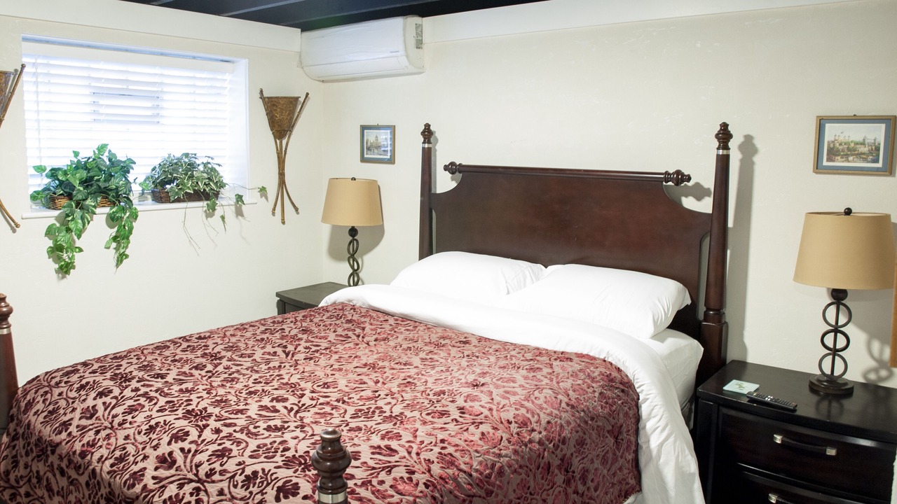 Photo of Bedroom in Lake View East