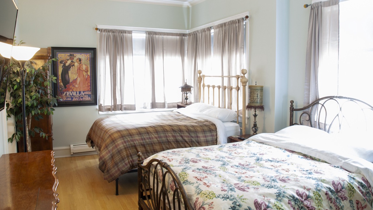 Photo of Bedroom in Lake View East