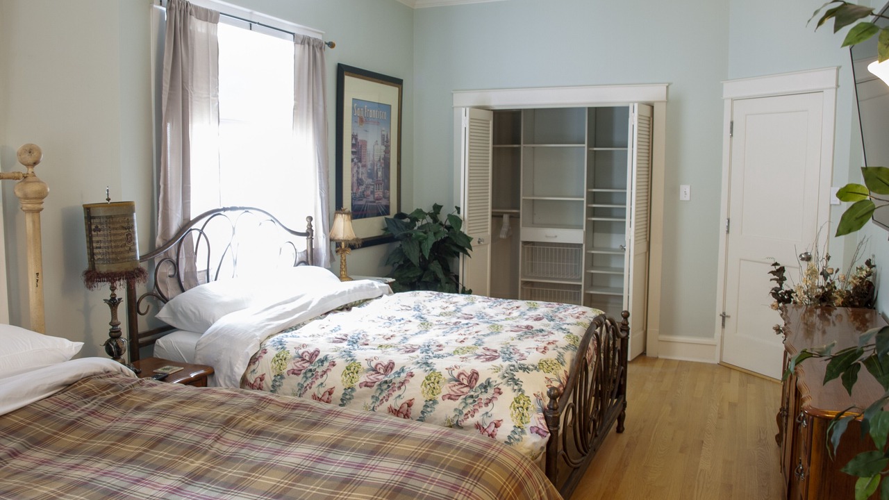 Photo of Bedroom in Lake View East