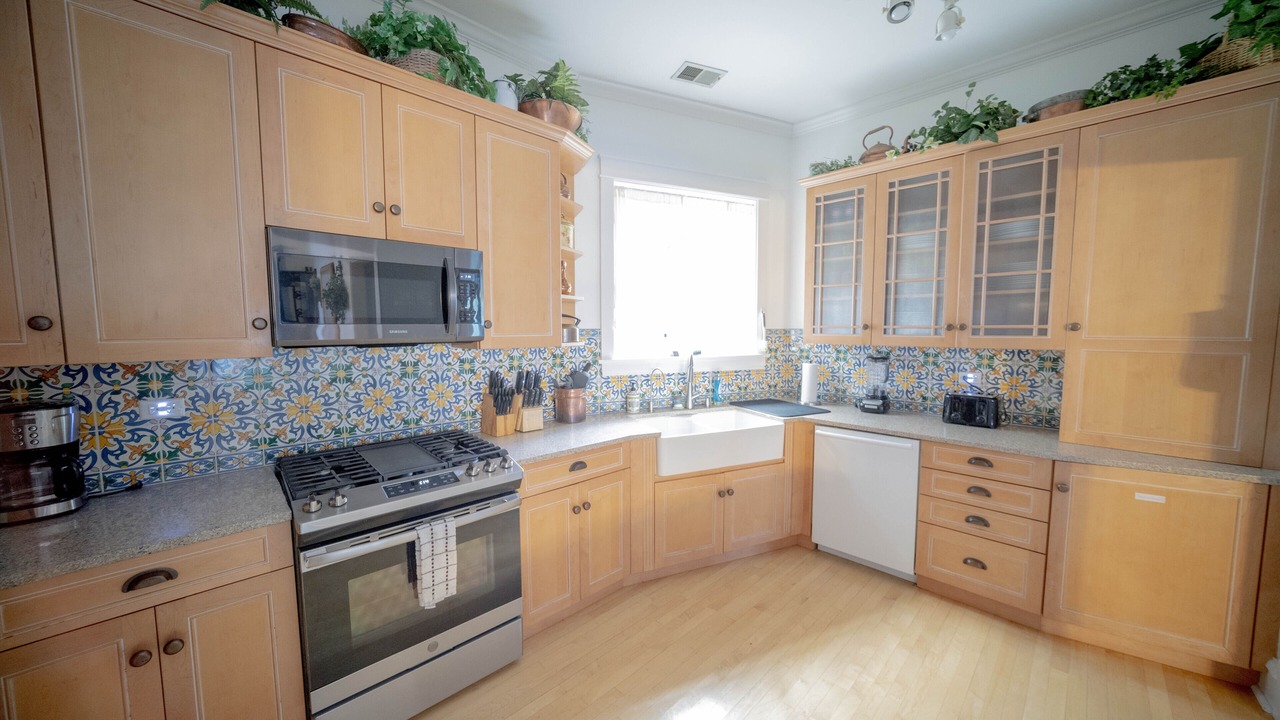 Photo of Kitchen in Lake View East