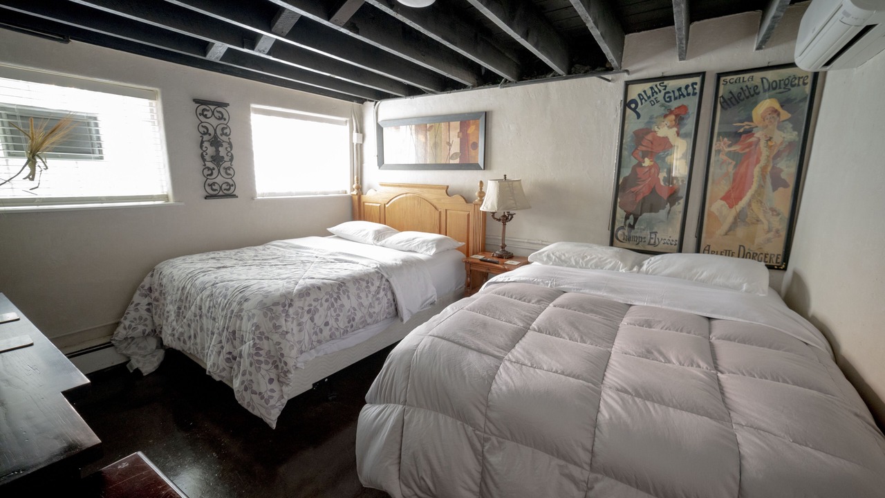 Photo of Bedroom in Lake View East