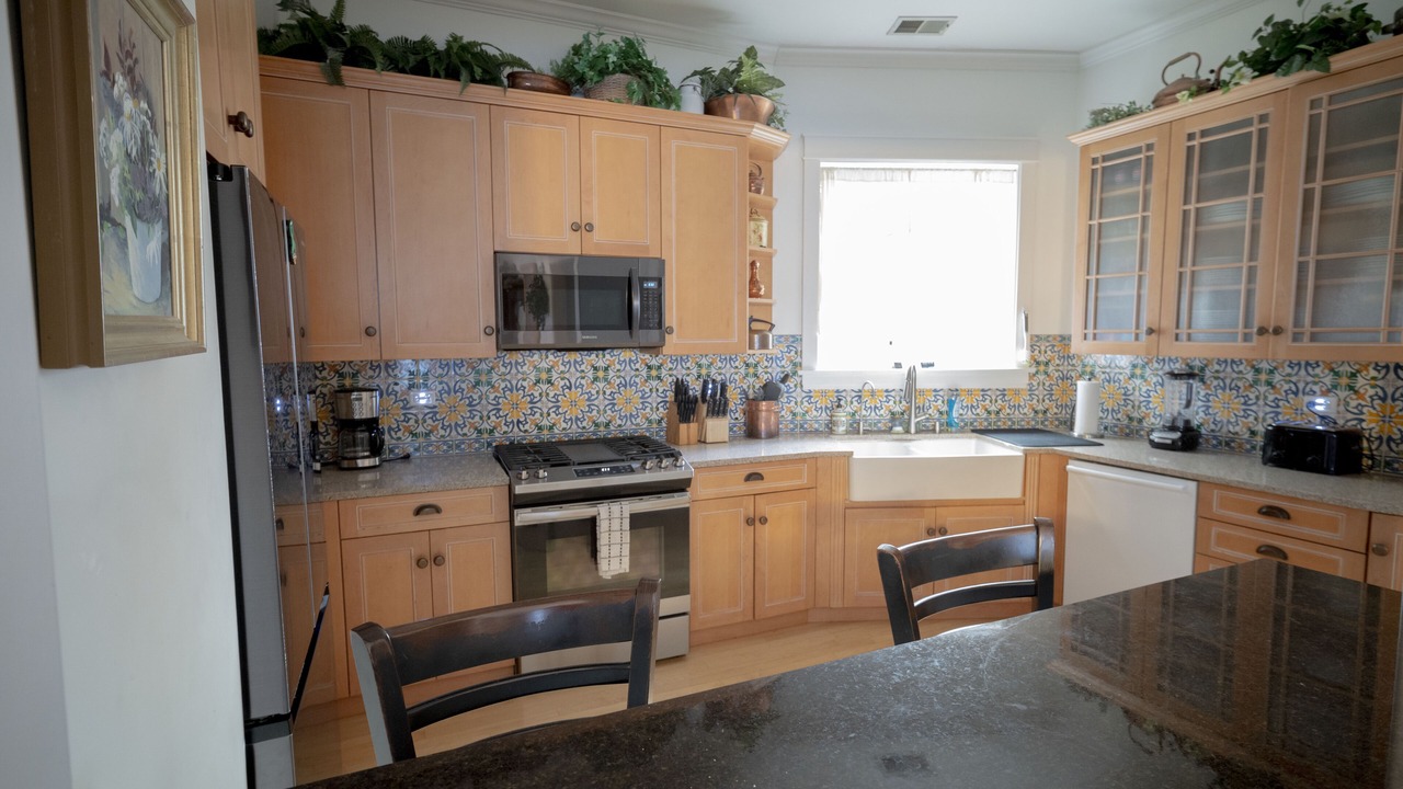Photo of Kitchen in Lake View East