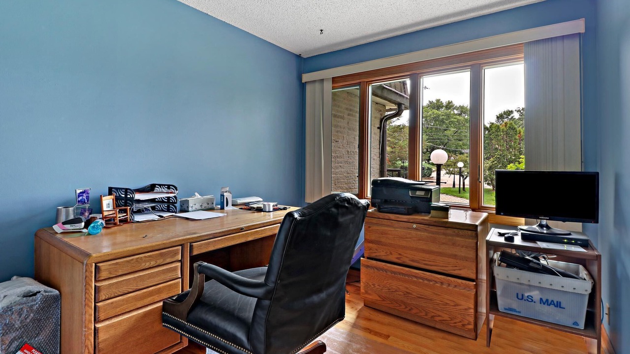 Photo of Bedroom in Solon Mills