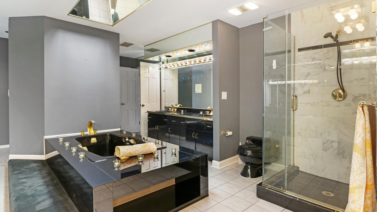 Photo of Bathroom in Solon Mills