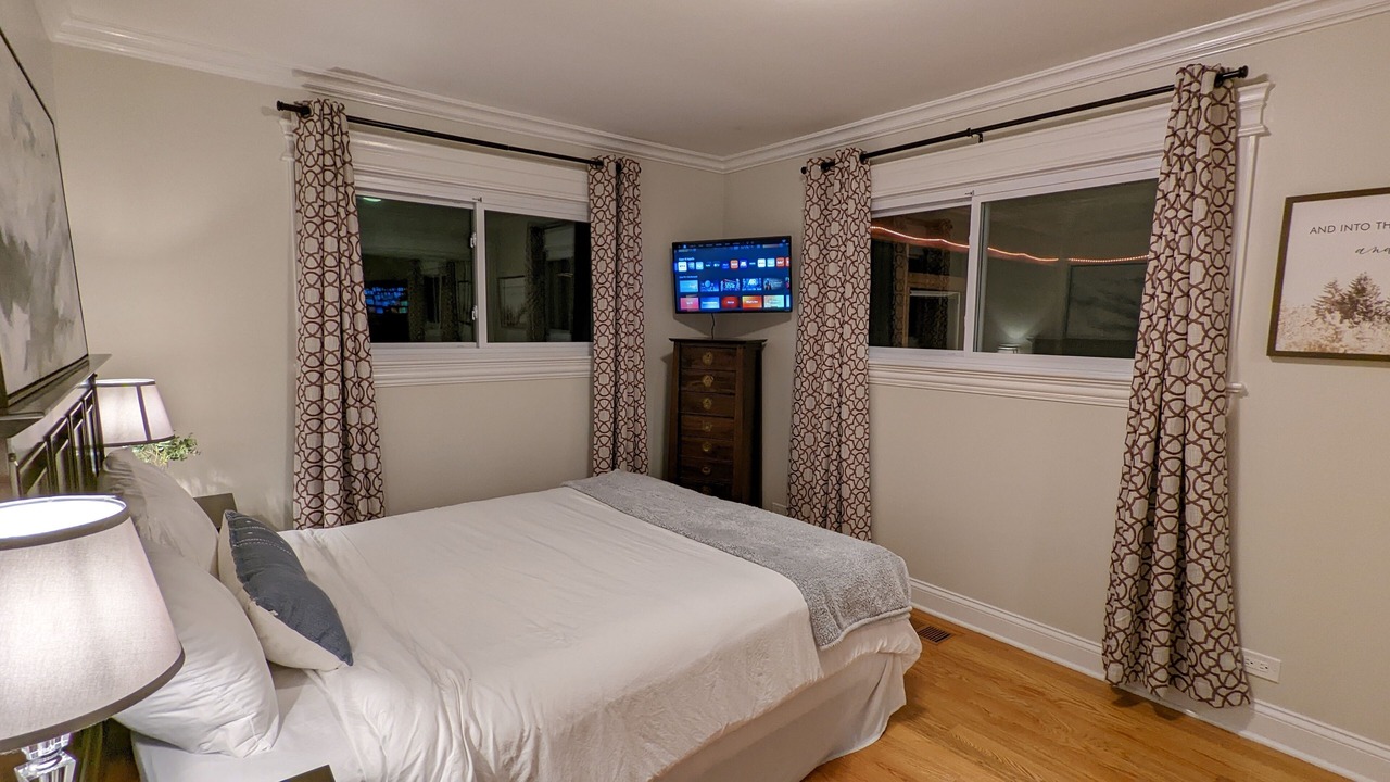 Photo of Bedroom in Addison