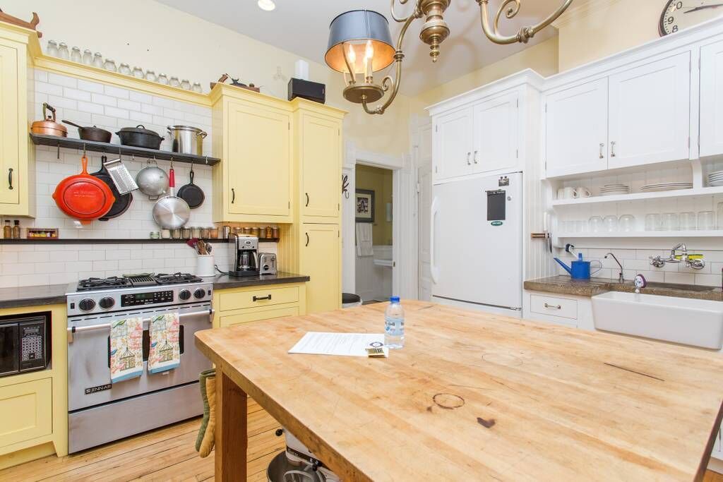Photo of Kitchen in West Town