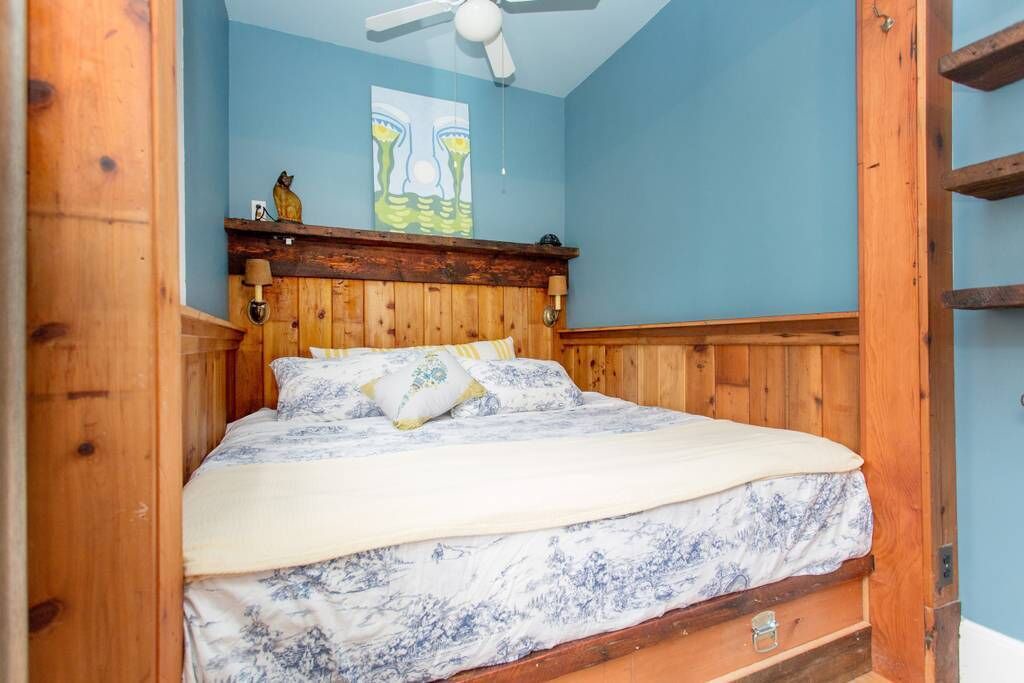 Photo of Bedroom in West Town