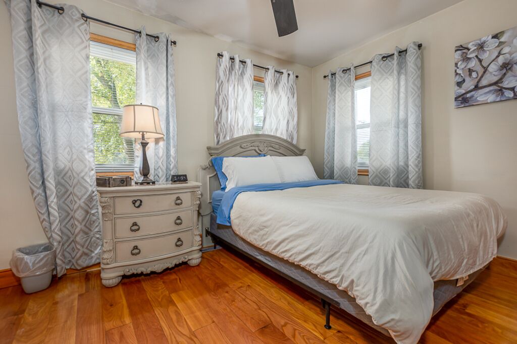 Photo of Bedroom in East Dubuque