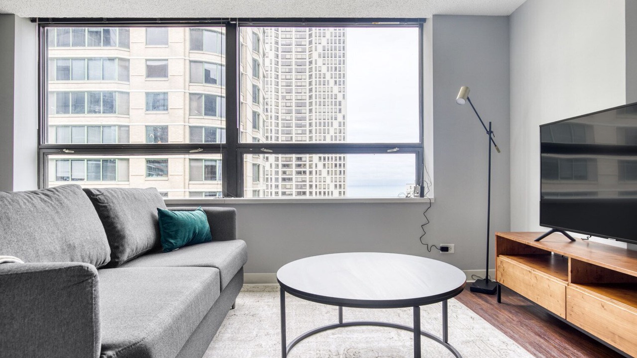 Photo of Livingroom in Streeterville